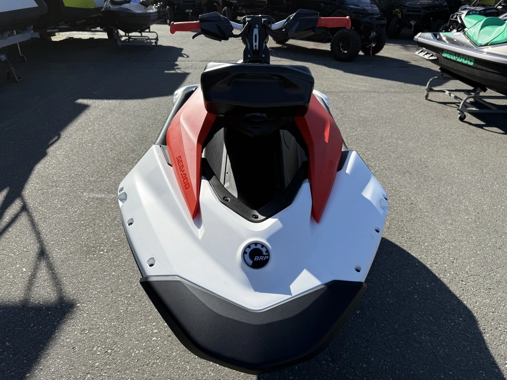 2026 Sea-doo Spark™ 1up Trixx-90 (sound System) alt