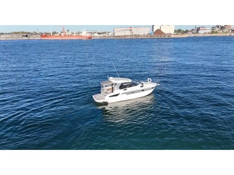 2018 Bavaria Motoryachts S33 HT VOLVO D3-220 thumbnail 23
