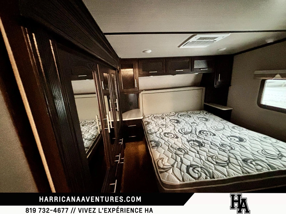 2018 Xlr Tunderbolt 422amp alt