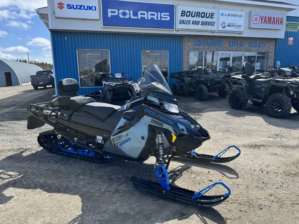 Polaris 650 VOYAGEUR ADVENTURE ULTIMATE 155 X 1.6  2026