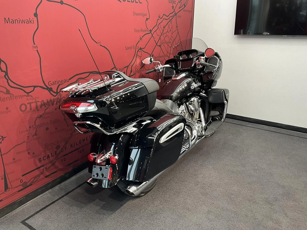 Indian Motorcycle Pursuit Limited 2024 alt