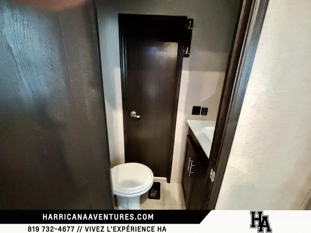 2018 Xlr Tunderbolt 422amp alt