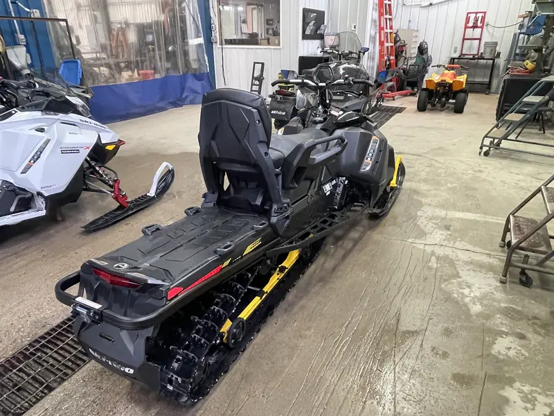 Ski-Doo Tundra LE 600 EFI 2025