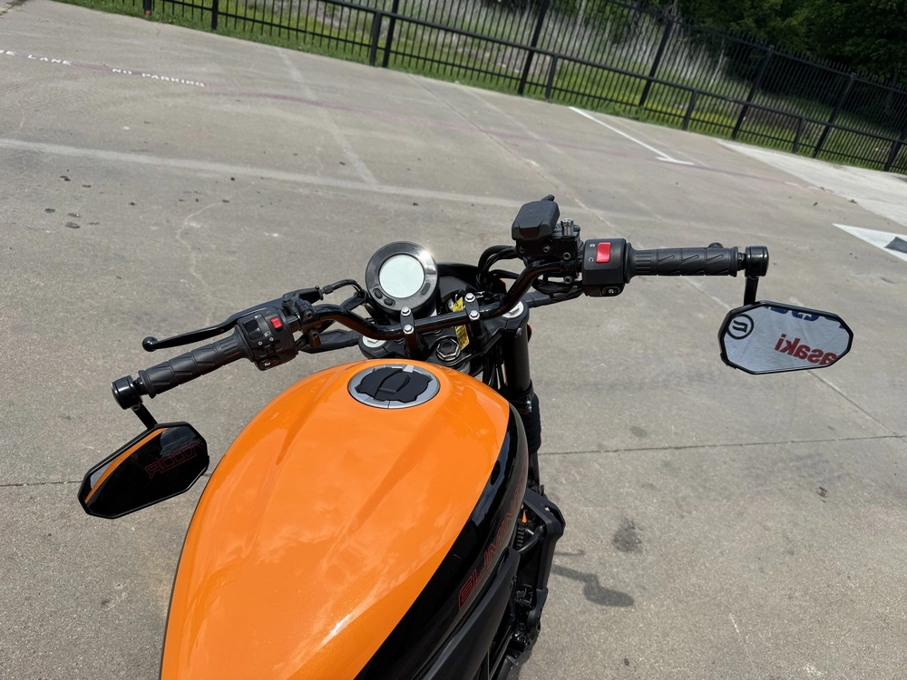 2024 Kawasaki Eliminator® Se Abs alt