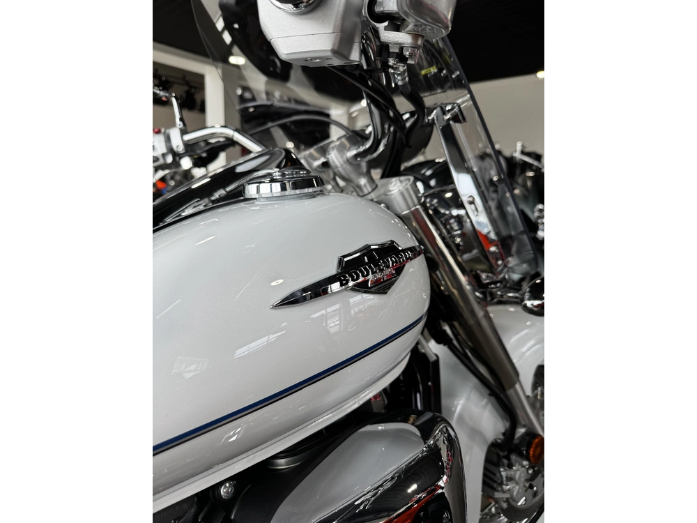 Suzuki Boulevard C50t 2025 alt