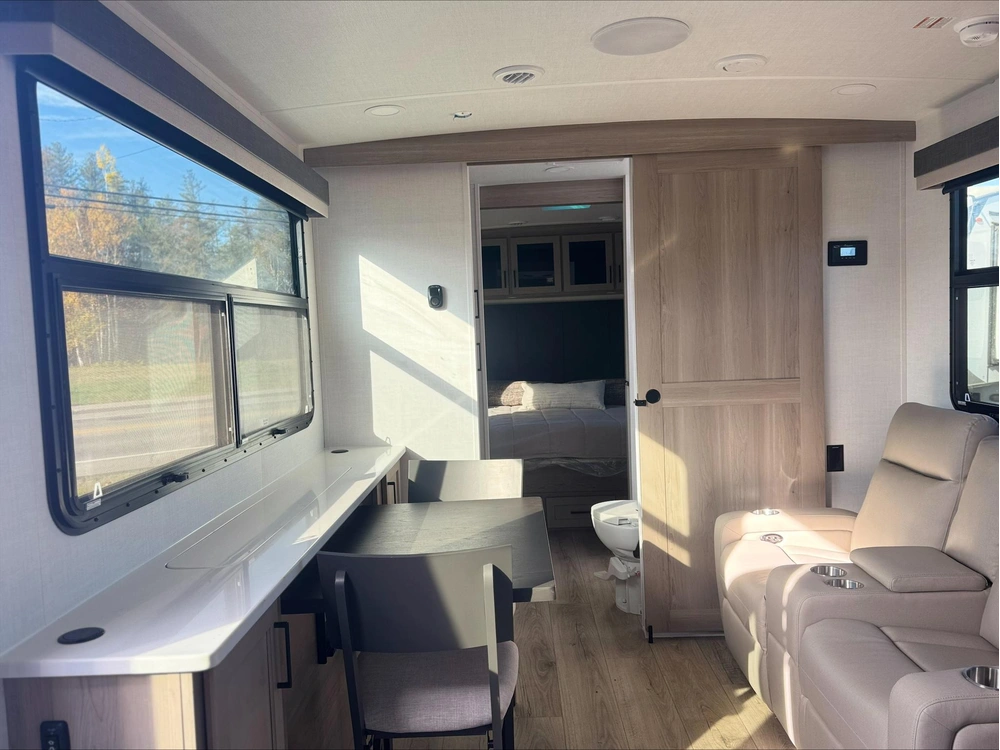 Forest River Rockwood Ultra Lite 301fkt 2026 alt