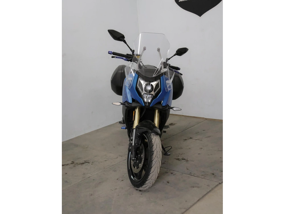 2023 Cfmoto Adventura 650 alt