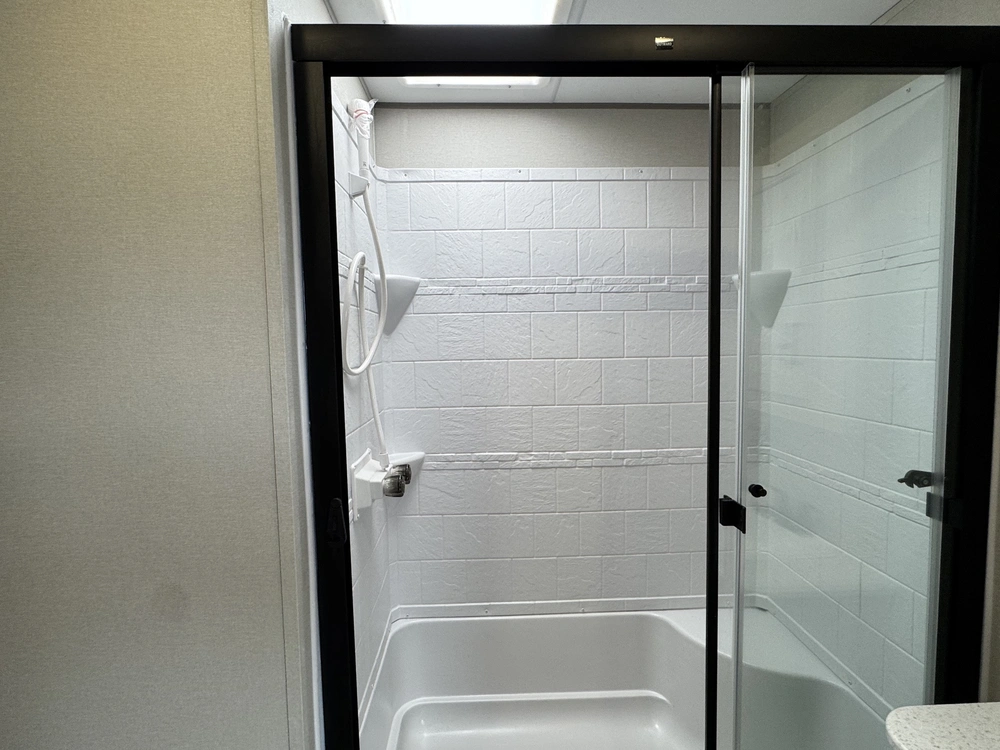 Coachmen Catalina 39mkts 2026 alt