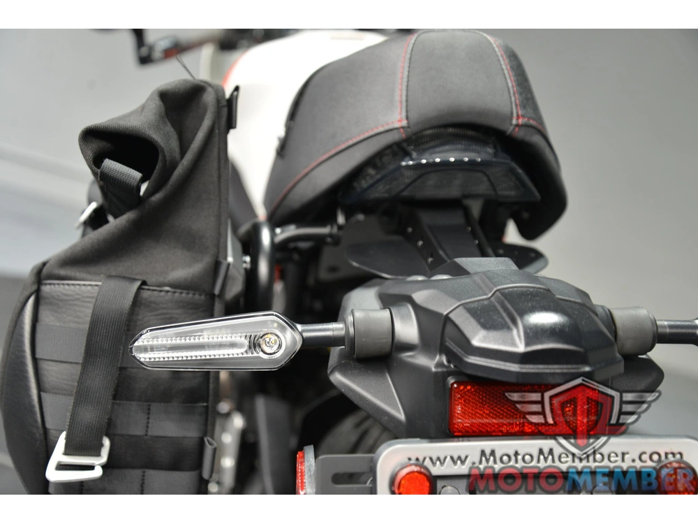 2024 Yamaha Xsr900 alt