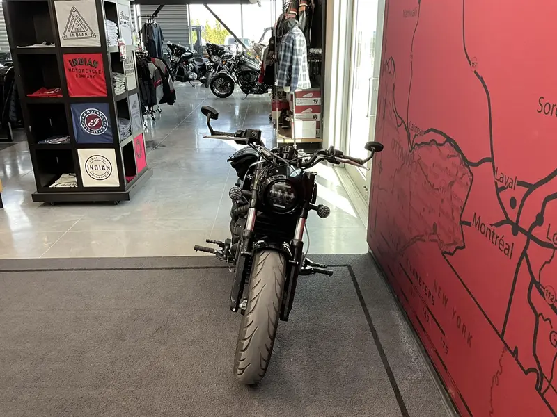 2018 Indian Motorcycle Scout Bobber thumbnail 3
