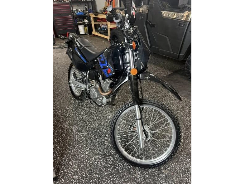 Suzuki Dr 200s 2017 alt