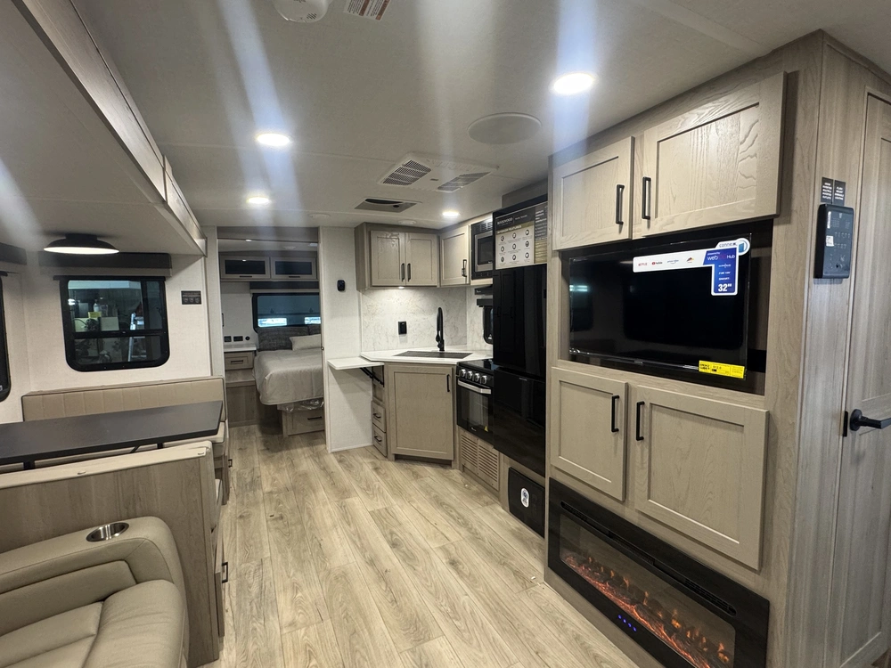 Forest River Rockwood Ultra Lite 2606ws 2026 alt