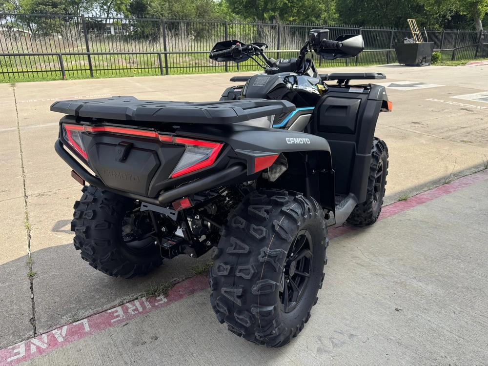 2026 Cfmoto Cforce 600 alt