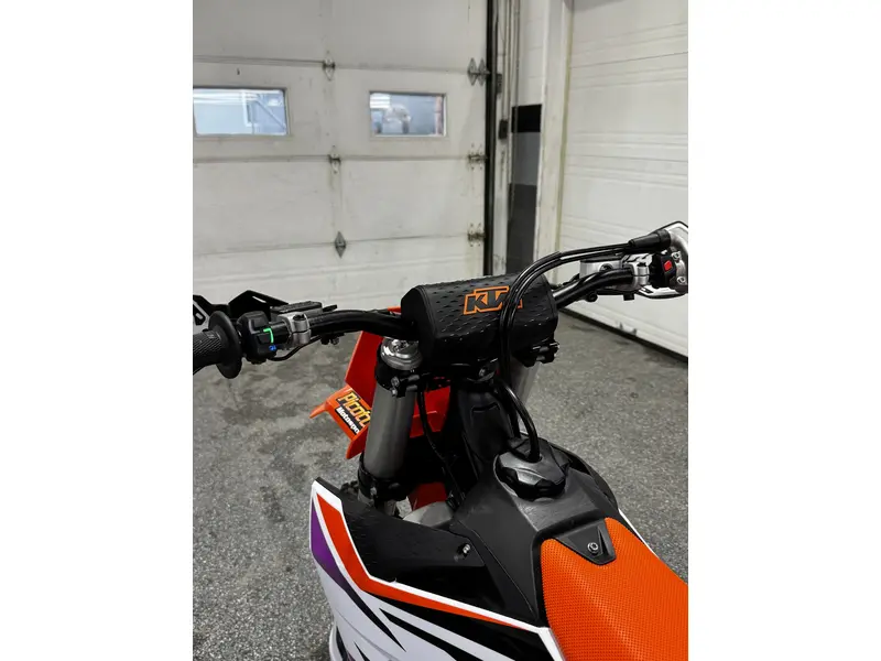 2024 KTM 450 SX-F thumbnail 10