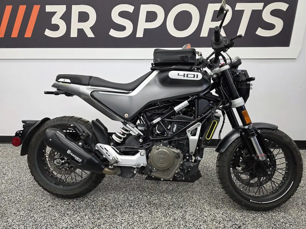 Husqvarna SVARTPILEN 401  2021