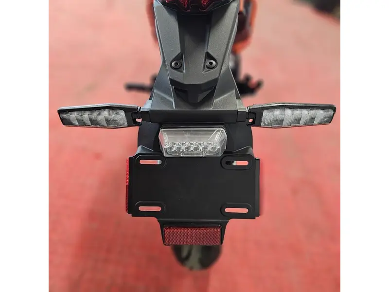2025 KTM 390 SMC R