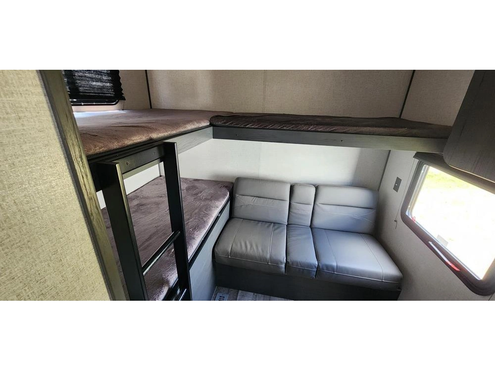 Aspen Trail By Dutchmen 29bh 2022 alt