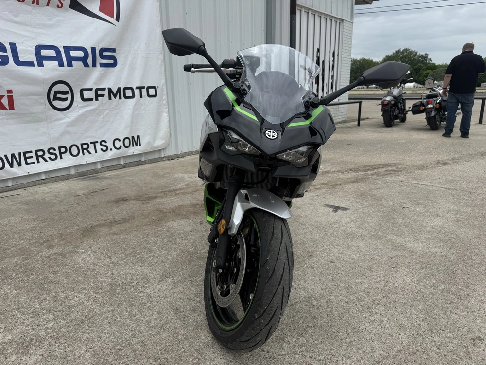 2024 Kawasaki Ninja�� 7 Hybrid Abs Hybrid Abs alt