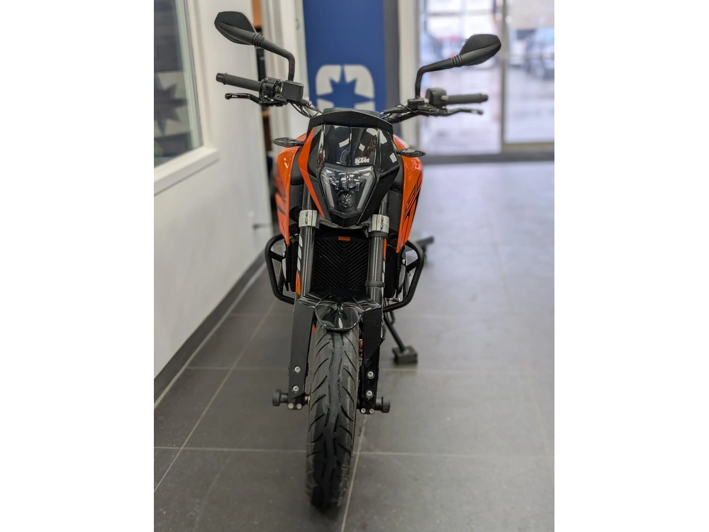 Ktm 690 Duke 5000$ En Modifs. Suspension, Selle, Akrapovic 2018 alt