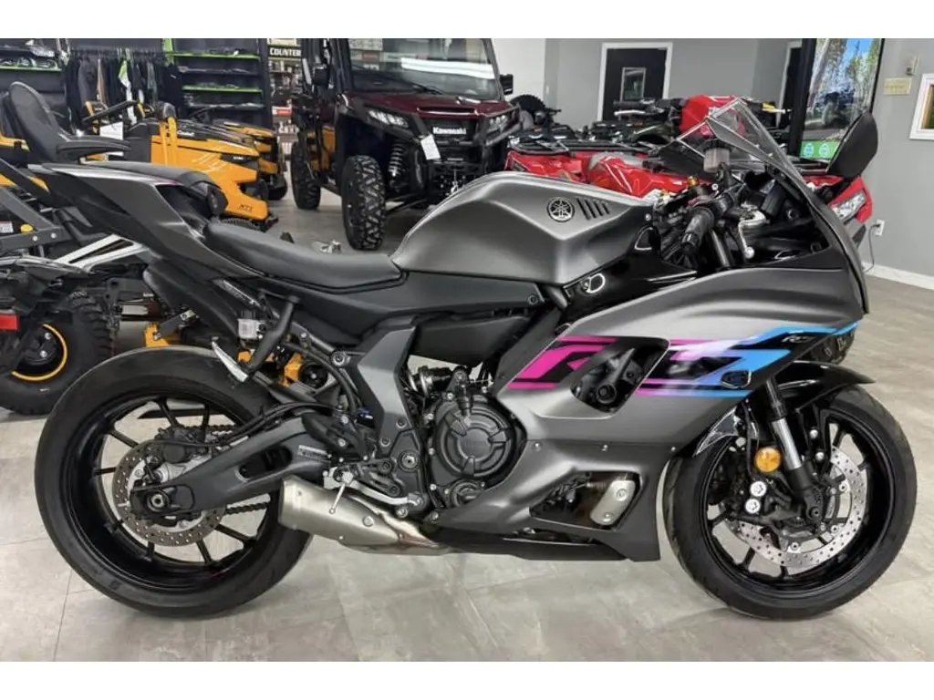 Yamaha R7 2024