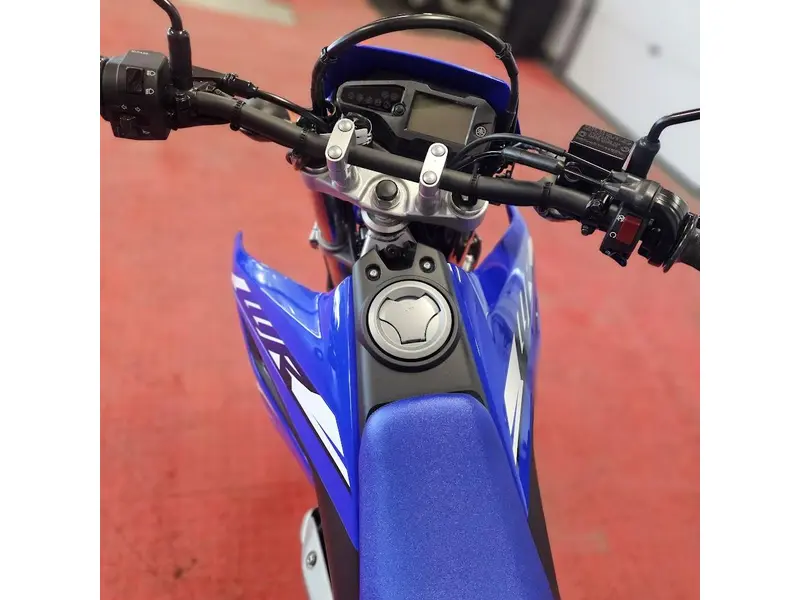 2026 Yamaha WR 125R thumbnail 11
