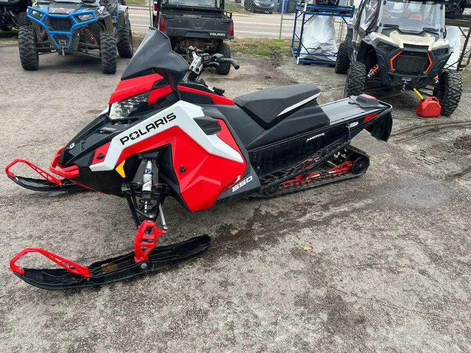 Polaris Polaris Indy Vr1 850 Matryx 2021 alt