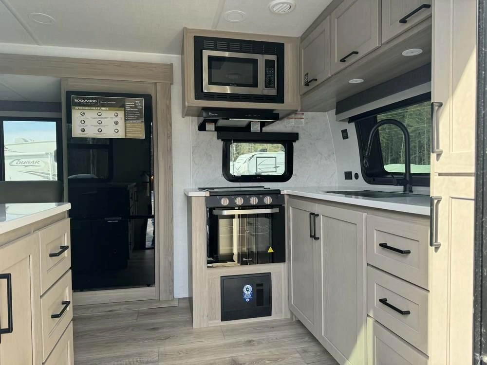 Forest River Rockwood Ultra Lite 2619fk 2026 alt