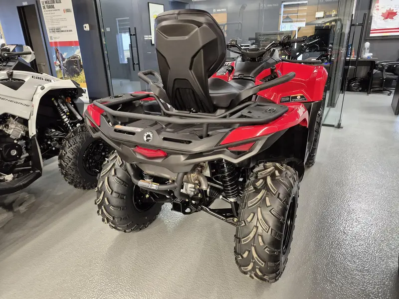 Can-Am OUTLANDER MAX DPS 700 2026