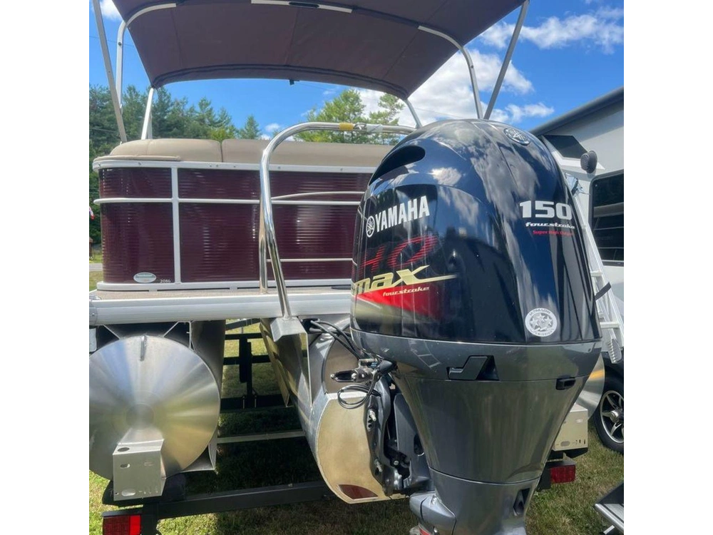 2023 Godfrey Marine Sweetwater 2086 C Tri-toon alt