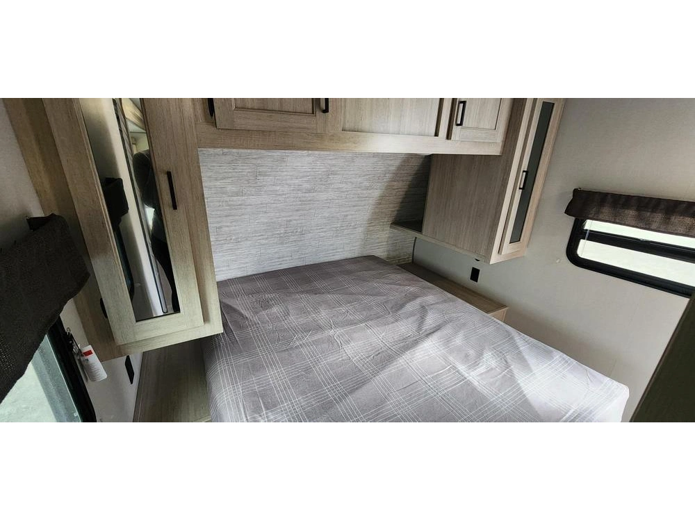 Coachmen Catalina 273dbhckle 2026 alt