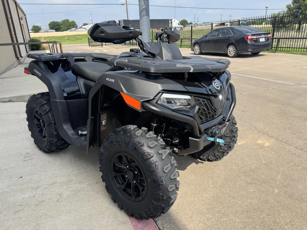 2026 Cfmoto Cforce 600 alt