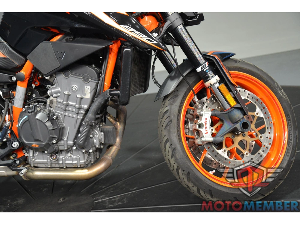 2022 Ktm Duke 890 R alt