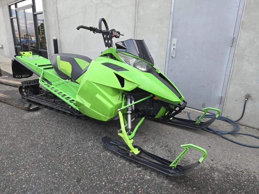 2017 Arctic Cat M 8000 Mountain Cat (162) Es alt