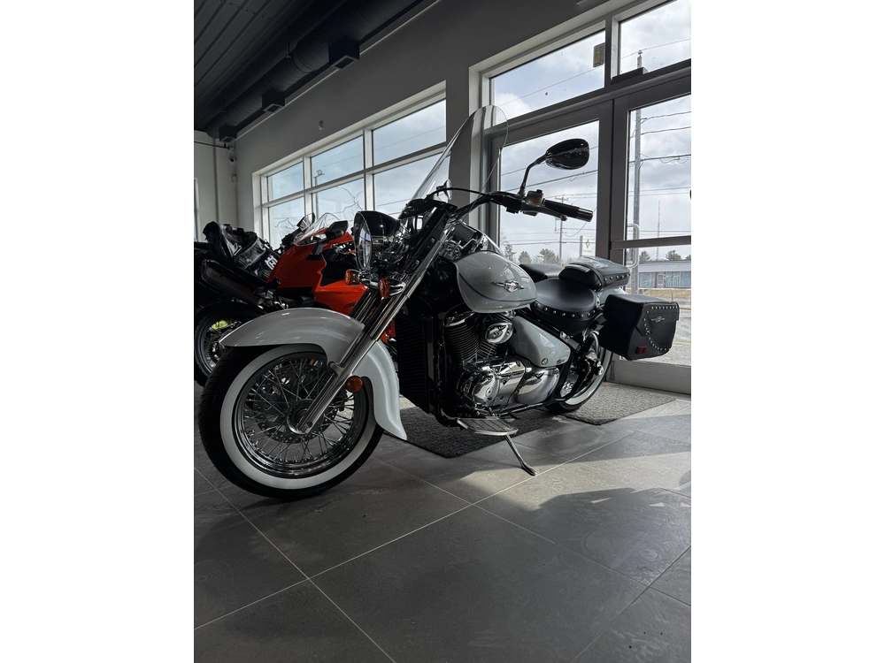 Suzuki Boulevard C50t 2025 alt