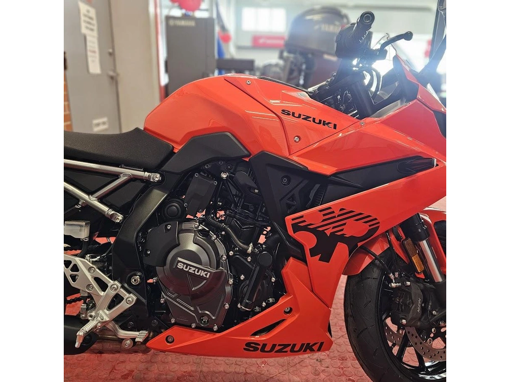 2026 Suzuki Gsx 8r alt