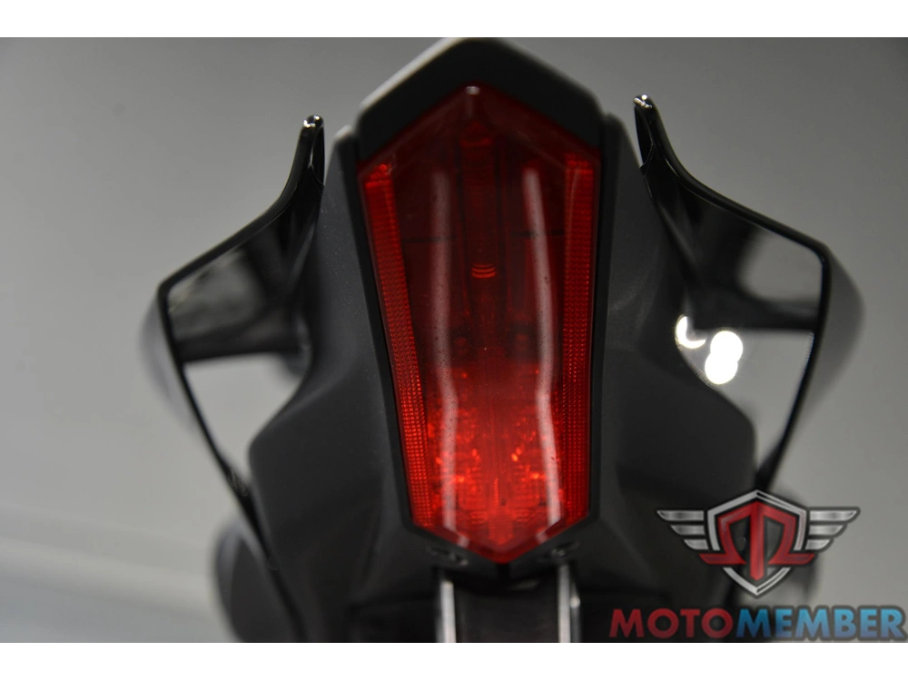 2025 Yamaha Yzf-r7 alt