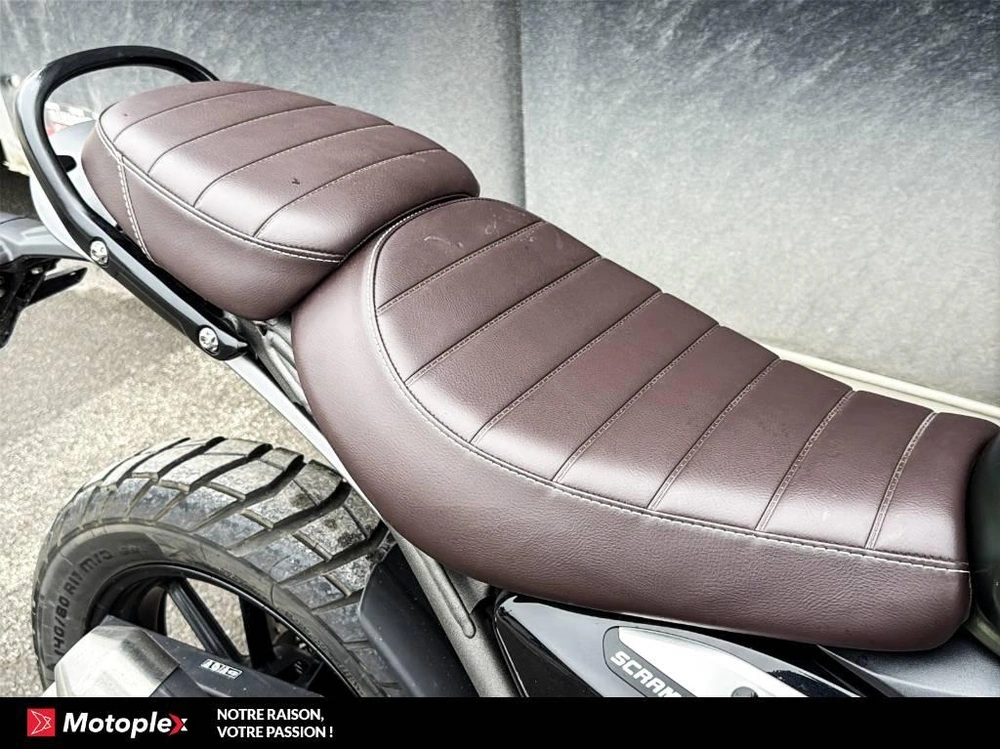 Triumph Scrambler 400x 2024 alt