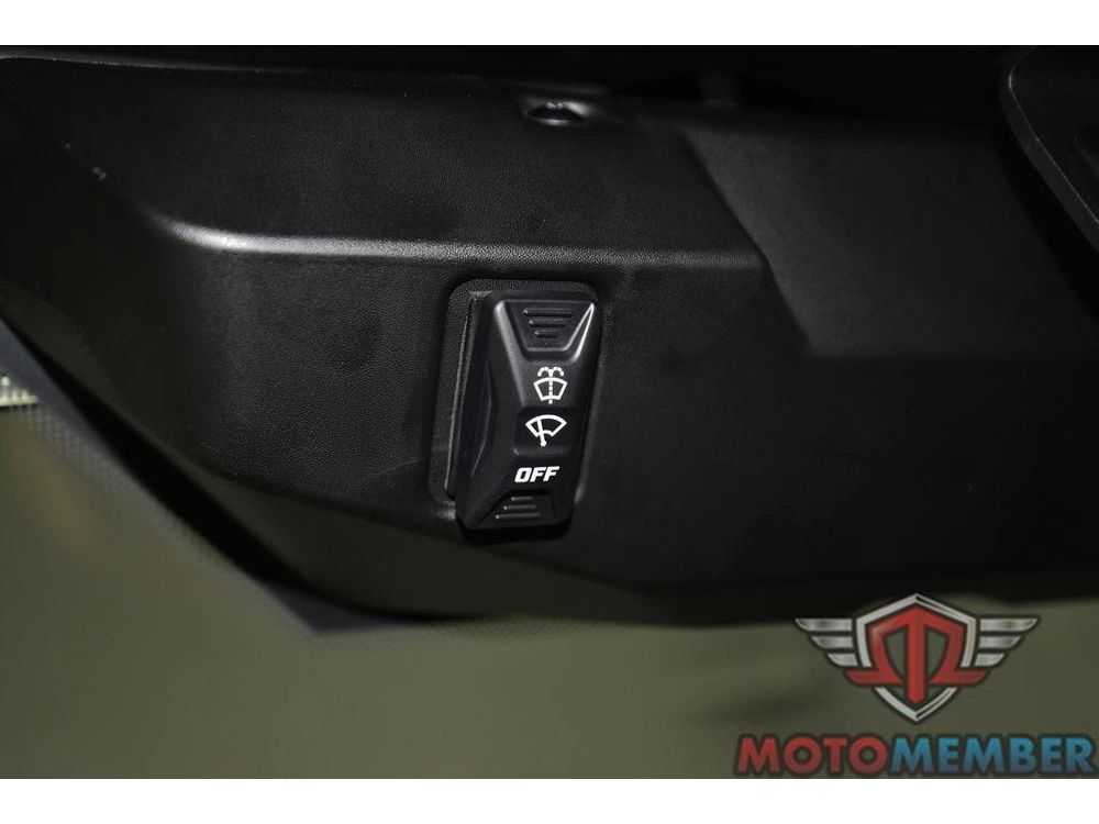 2026 Can-am Defender Limited Hd11 alt