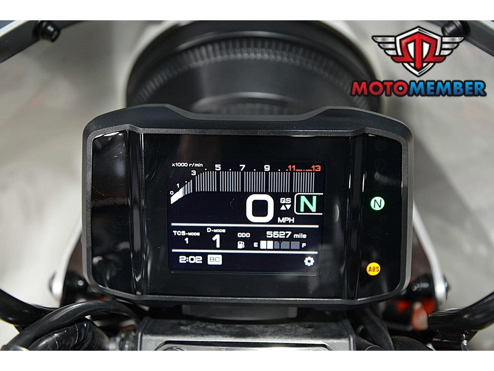 2024 Yamaha Xsr900 alt