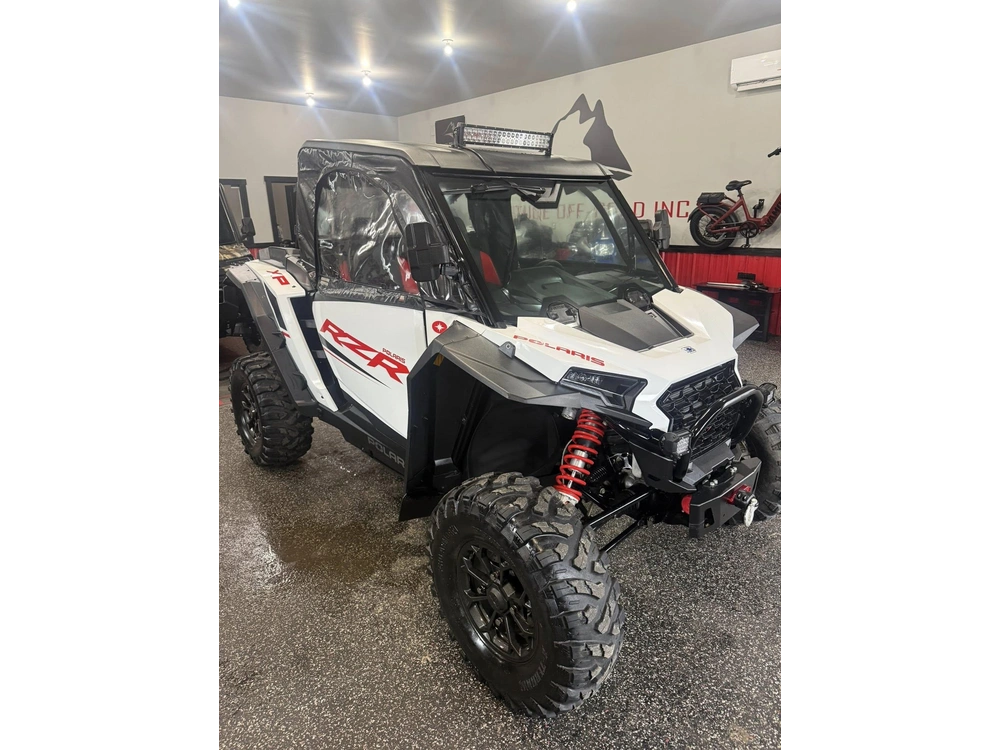 Polaris Rzr Xp 1000 2024 alt