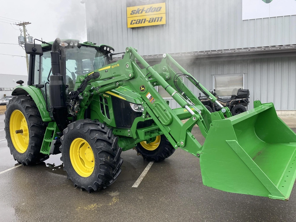 John Deere 6110m 2024 alt