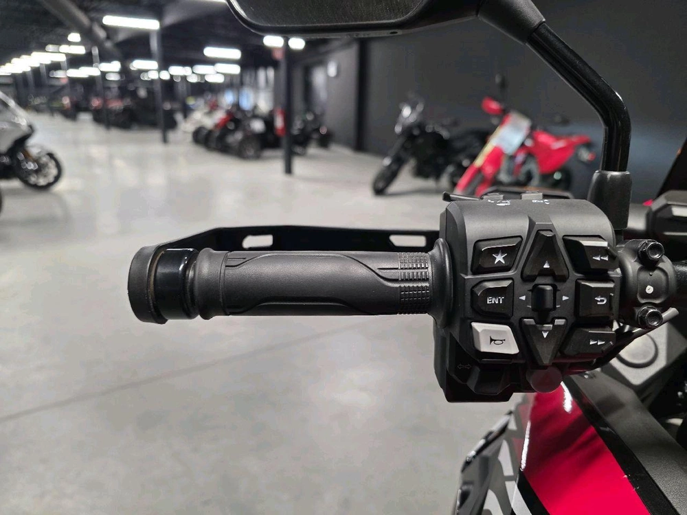 Honda Crf1100 Africa Twin 2023 alt