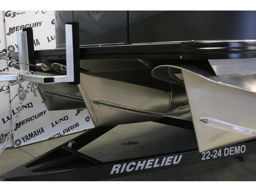 2026 Avalon Avalon Venture 2385 Ql + Yamaha Vmax 115 Hp alt