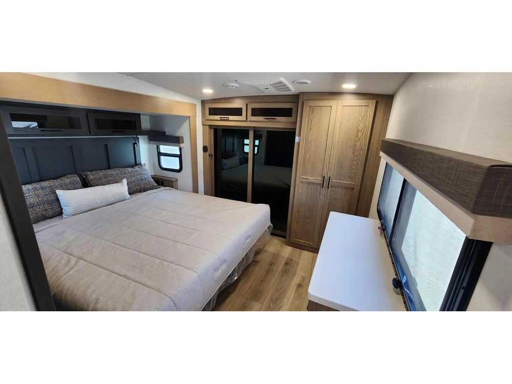 Forest River Rockwood Signature 361rls 2026 alt