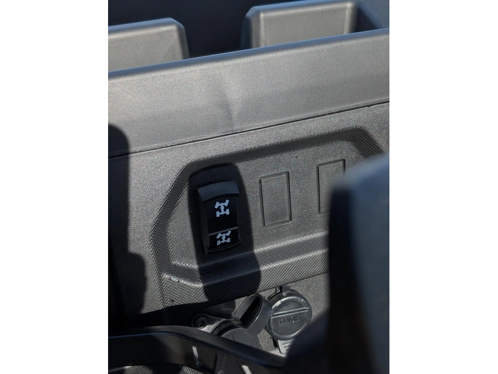 Polaris Ranger 500 Stealth Gray | 🚜 Comparable Can-am Defender Hd5 & Cub Cadet Challenger Mx 🚜 2026 alt