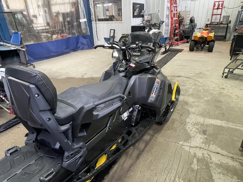 Ski-Doo Tundra LE 600 EFI 2025