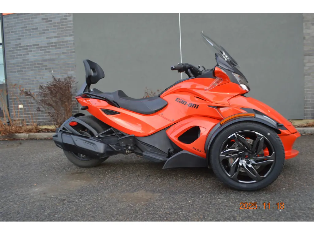 2016 Can-Am SPYDER