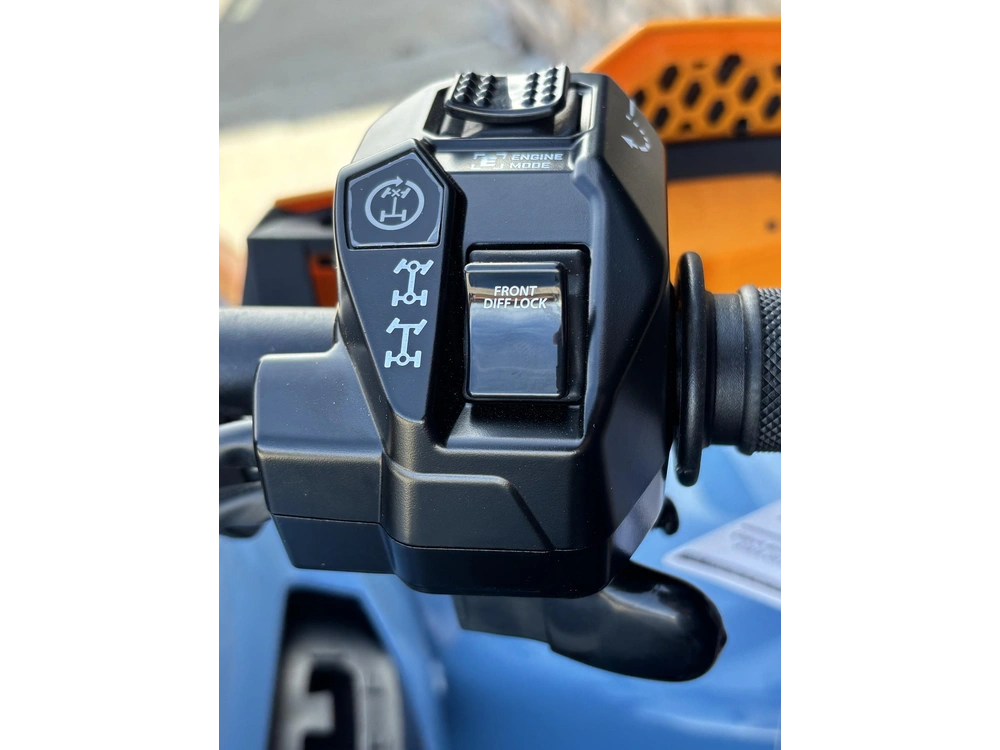 2026 Can-am Renegade Xmr 1000r Scandi Blue alt