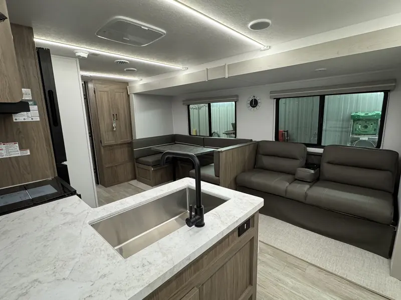 2026 Coachmen Freedom Express 30SE-320