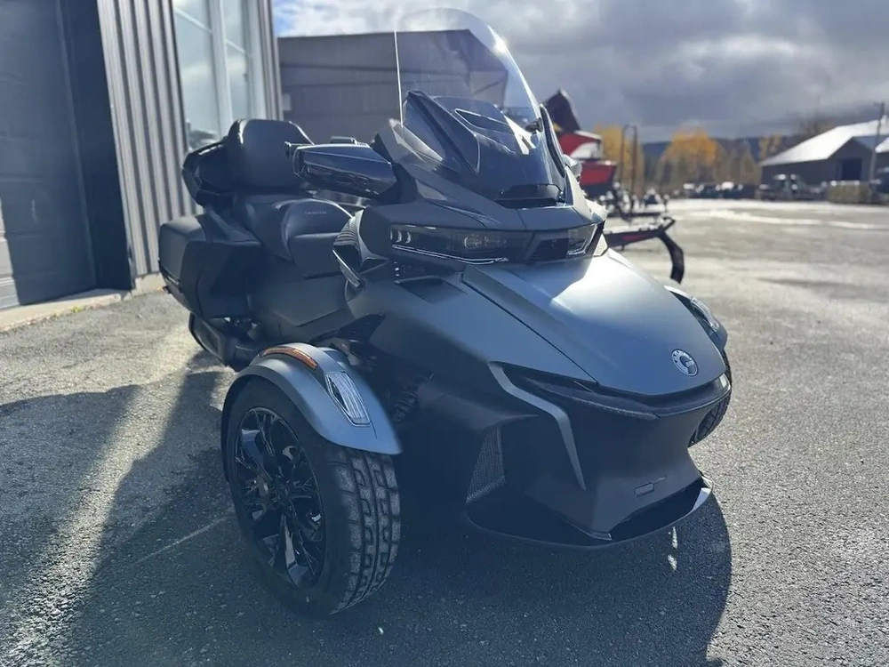 Can-am Rt Limited 2025 alt
